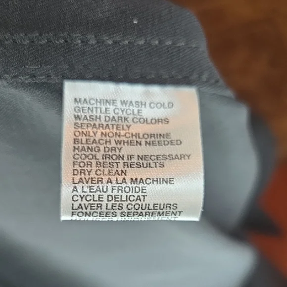 Tommy Bahama Black Casual Button-Down Shirt, Medium - Picture 7 of 7